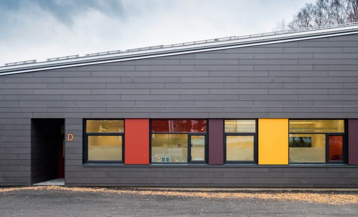 skole