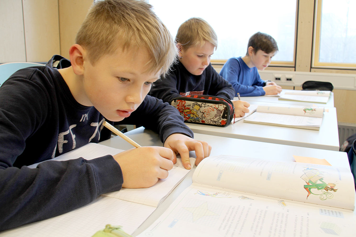 Foto: Heidi M. Skjebstad Elever arbeider i klasserom. (Foto: Heidi M. Skjebstad)